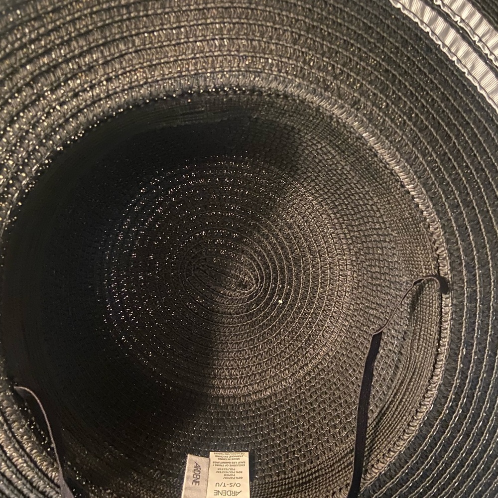 Big Sunhat - Picture 4 of 4